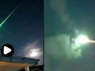 Pijaran Toska Berekor Api Hiasi Langit Sorong Raya, Momen Langka Buat Warga Merinding